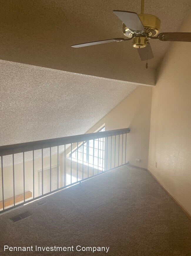 Building Photo - 2 br, 2 bath House - 5914 Gunbarrel Ave #E