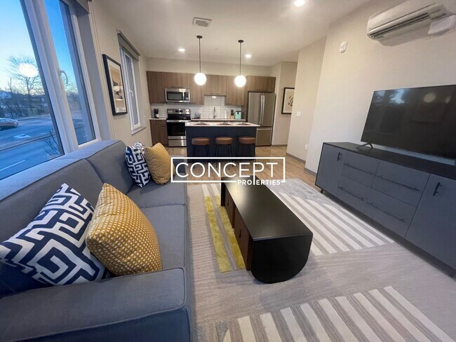 Building Photo - 525 Lincoln St