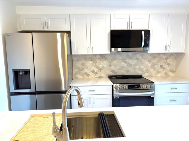 Building Photo - 6201 62nd Way