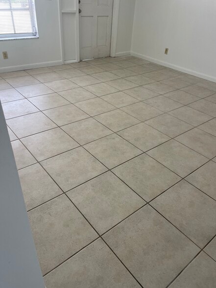 Building Photo - 908 Anglers Way