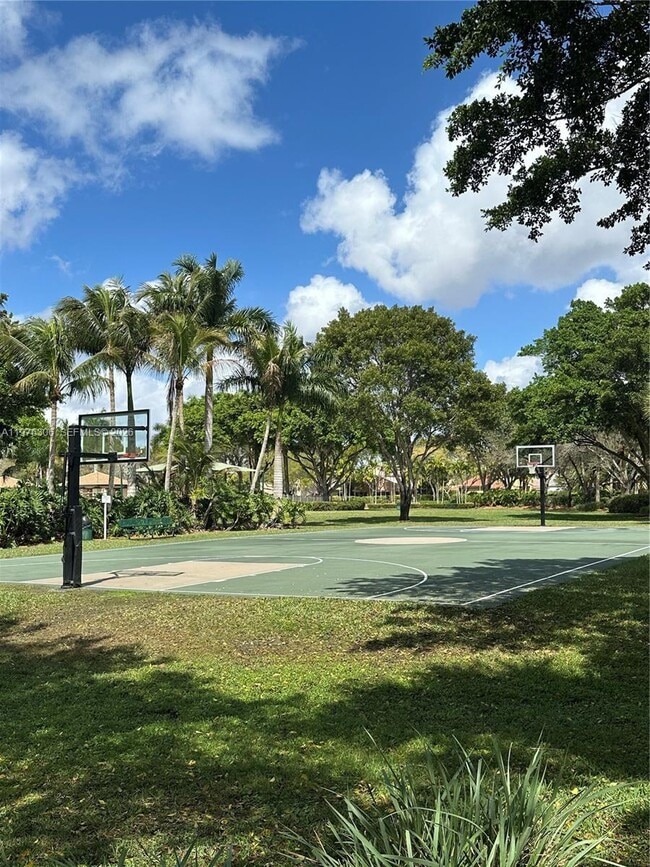 Building Photo - 644 Sand Creek Cir