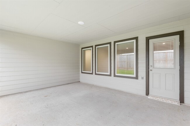 Building Photo - 7418 Elm Lndg Ln