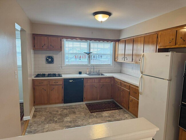 Building Photo - 22-30-30 149th St