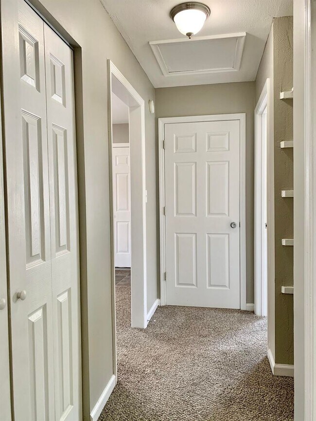 Building Photo - 209 Burch Rd