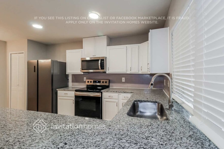 Building Photo - 5116 Avery Ln