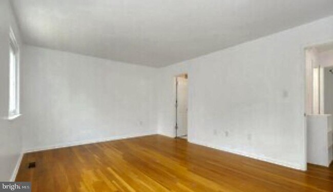 Building Photo - 1415 Greenmont Ct