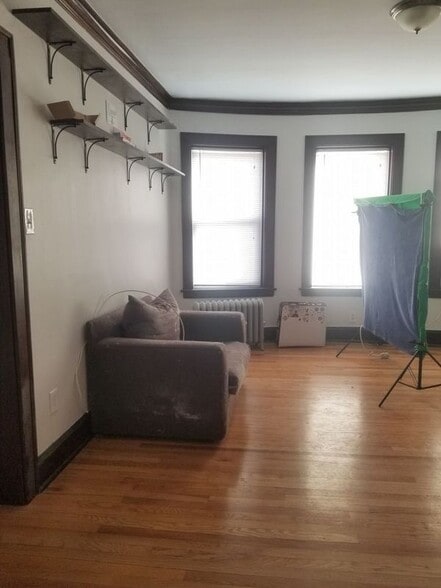 Building Photo - 2645 N Spaulding Ave