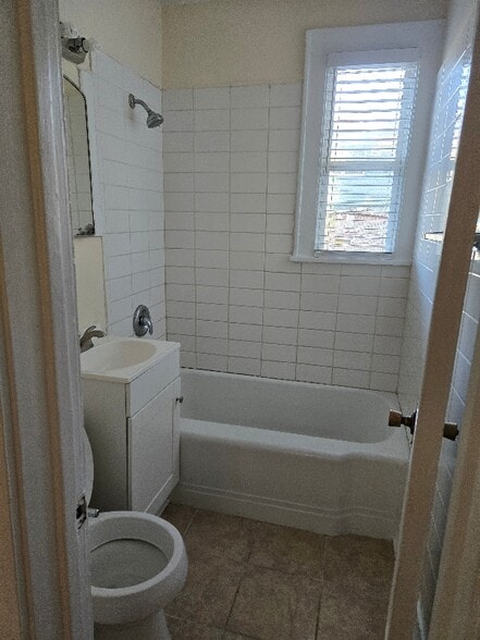 Building Photo - 2932 Alabama Dr