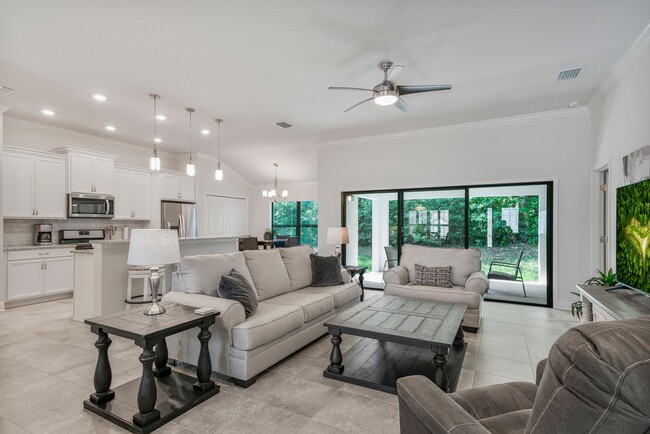 Building Photo - 2481 N Brentwood Cir