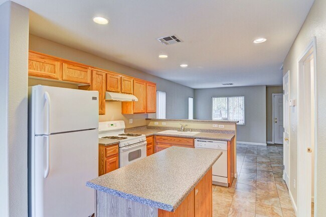 Building Photo - 4125 Kemble Ct