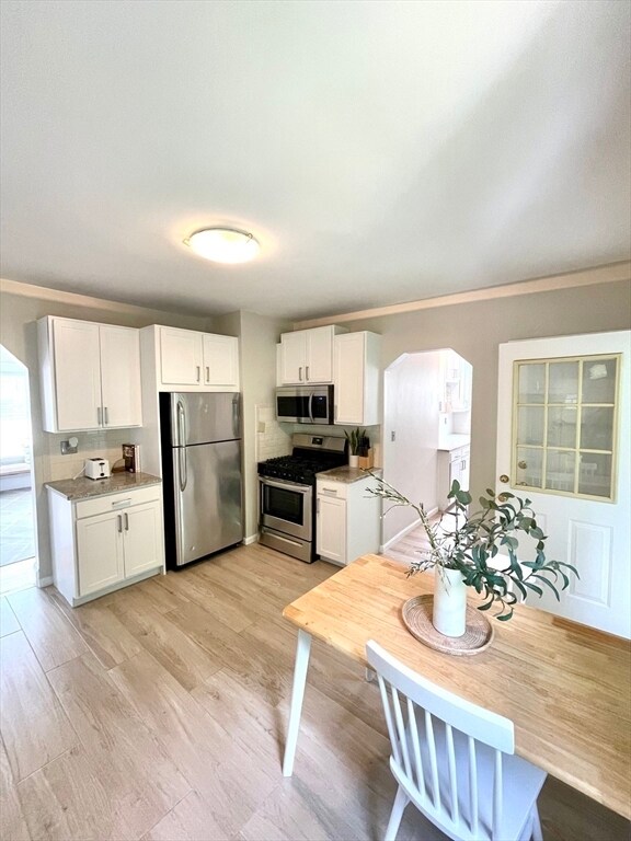 Building Photo - 53 Hillsdale St