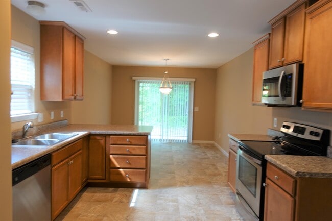 Building Photo - 161 Tiara Ridge Ln