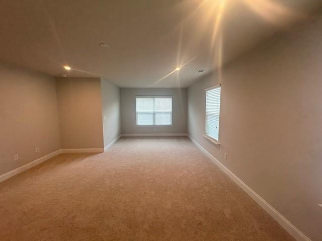 Building Photo - 5030 Sierra Creek Dr NE