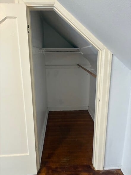 Building Photo - 5914 S Carver St