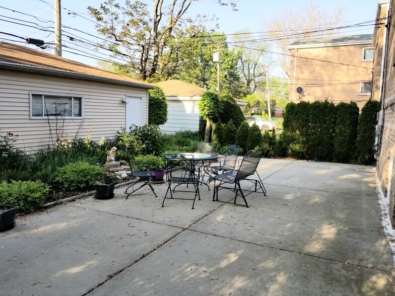 Back yard - 3446 Main St