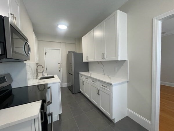 Building Photo - 145 Englewood Ave