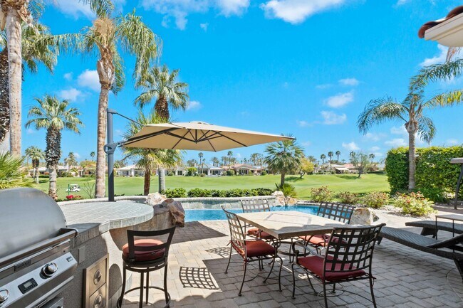 Building Photo - 872 Mission Creek Dr