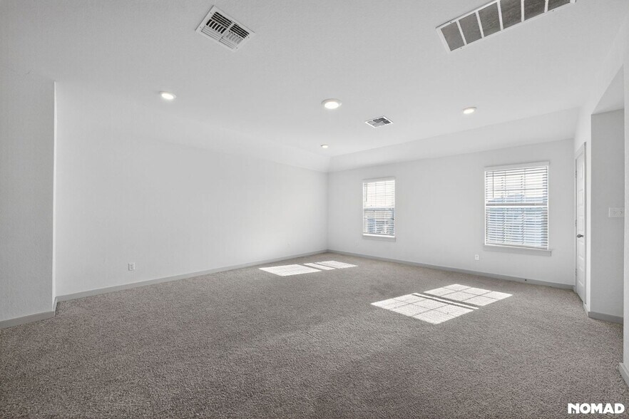 Building Photo - 210 Big Cypress Byu Rd