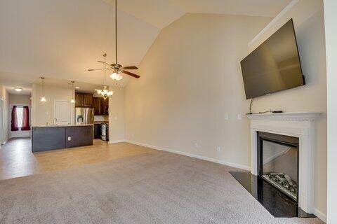 Building Photo - 929 Erika Ln