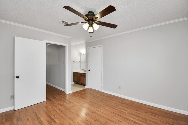 Building Photo - 315 Muirwood Ln