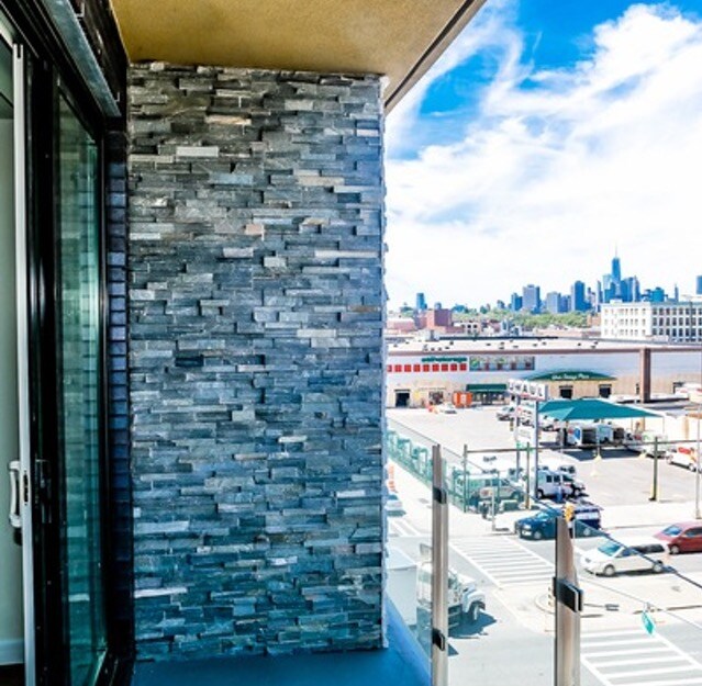 Building Photo - 278 6th St