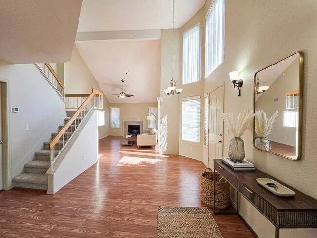 Building Photo - 9276 E Sutton Dr
