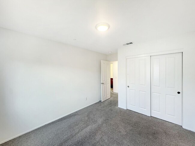 Building Photo - Stunning 3B/2.5BA Home in Murrieta for Rent!