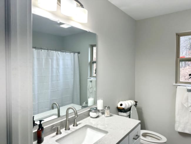 Building Photo - 1966 Burning Bush Ct