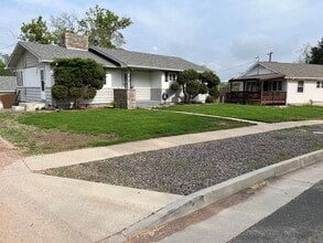 Building Photo - 1412 N Foote Ave