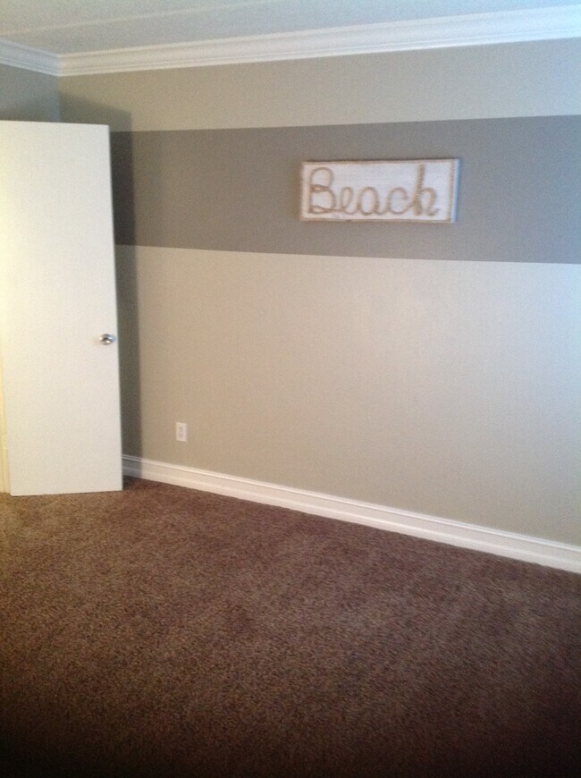 Bedroom - 2366 E Mall Dr