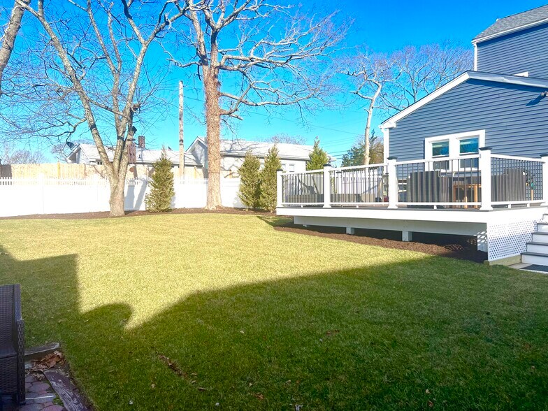 Spacious backyard (shared with owner who lives in house at front of property) - 749 1st St