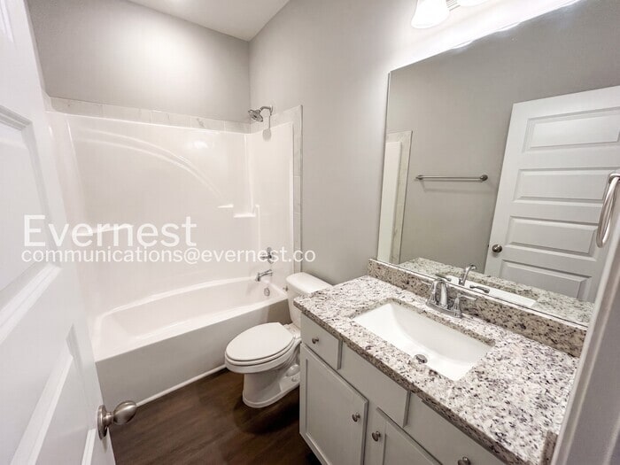 Building Photo - 1307 Ventura Ln