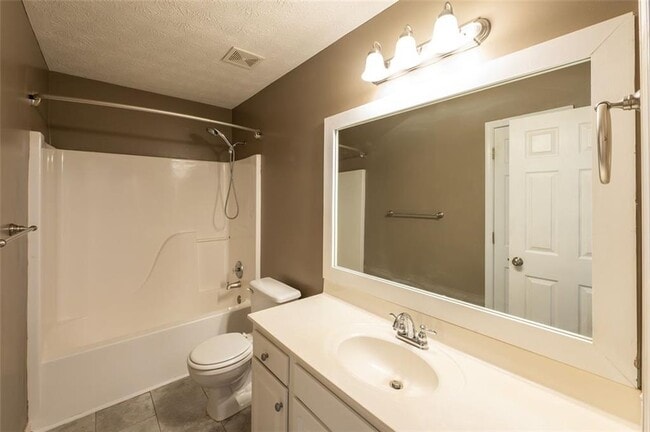 Building Photo - 2638 English Oaks Ln NW