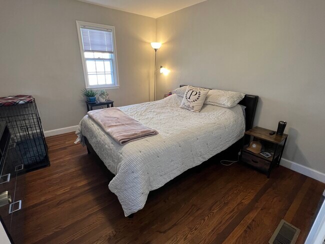 bedroom 1 - 1314 Lincoln Way