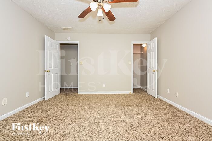 Building Photo - 646 Woodknoll Ct