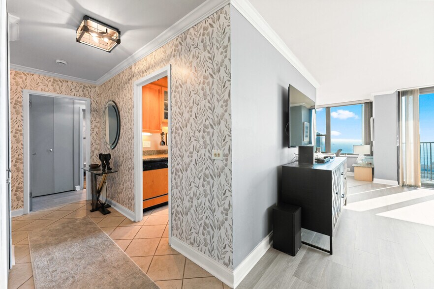 Building Photo - 1560 N Sandburg Terrace