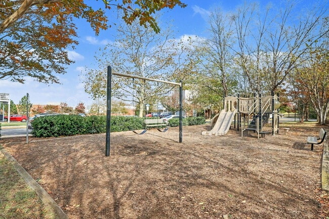 Building Photo - 22824 Ferncrest Terrace