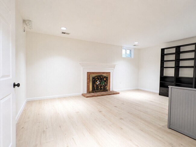 Building Photo - 12117 Gatewater Dr