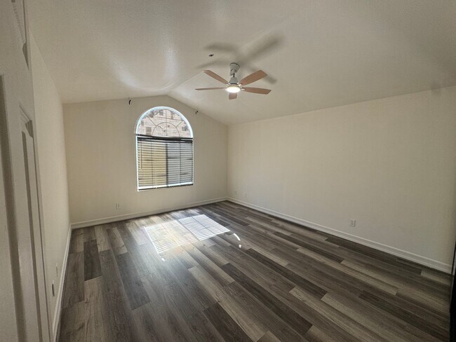 Building Photo - 3450 Rancho Diego Cir
