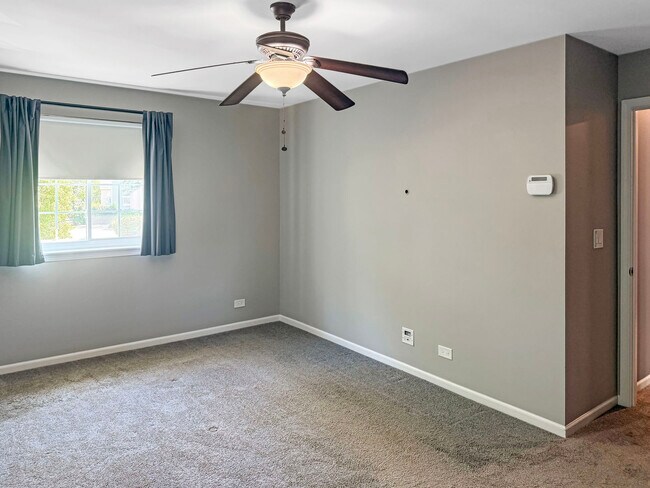 Building Photo - 6412 Fremont Dr