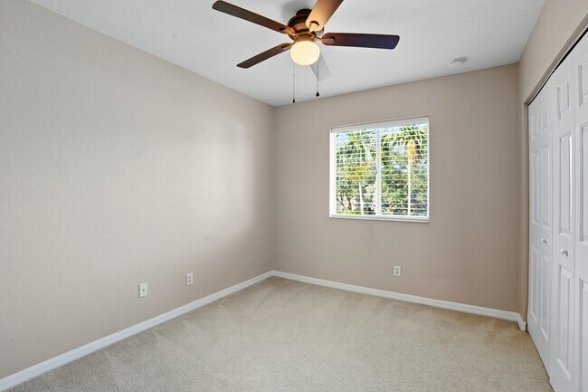 Building Photo - 3383 Antica St