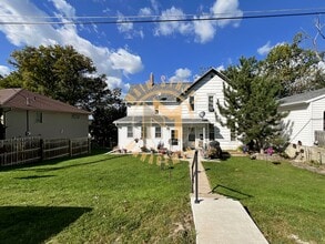 Building Photo - 424 Dixon St