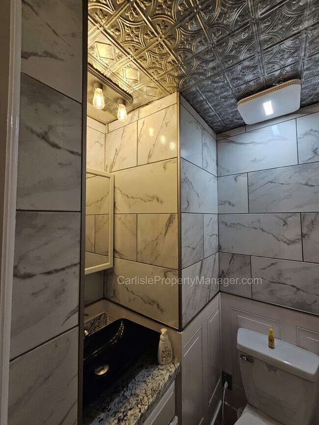 Building Photo - Fully Furnished Downtown Carlisle Townhouse with Fenced Yard and Off Street Parking