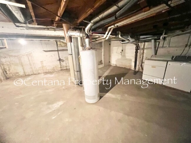 Building Photo - Remodeled 2 bedroom house on the flats with a garage, fenced yard, storage, and so much more!