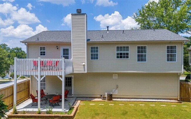 Building Photo - 605 Ashland Park Way SE