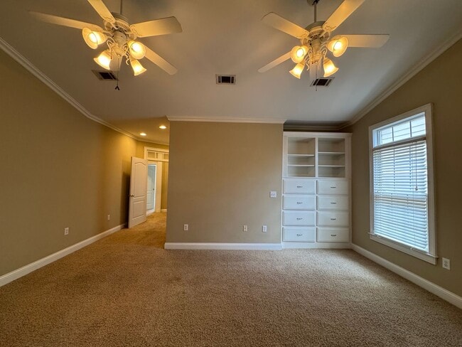 Building Photo - Executive Rental in Pear Alley Condominium...