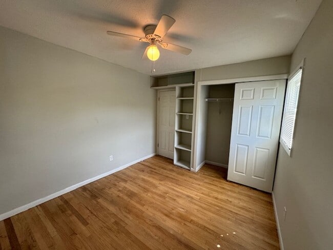 Building Photo - South AVL - 3/2 with Sunroom and Flex Space!