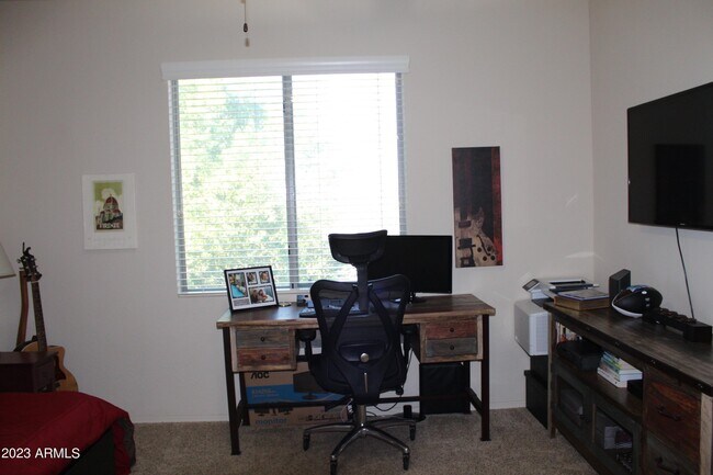 Building Photo - 3457 S Swan Dr