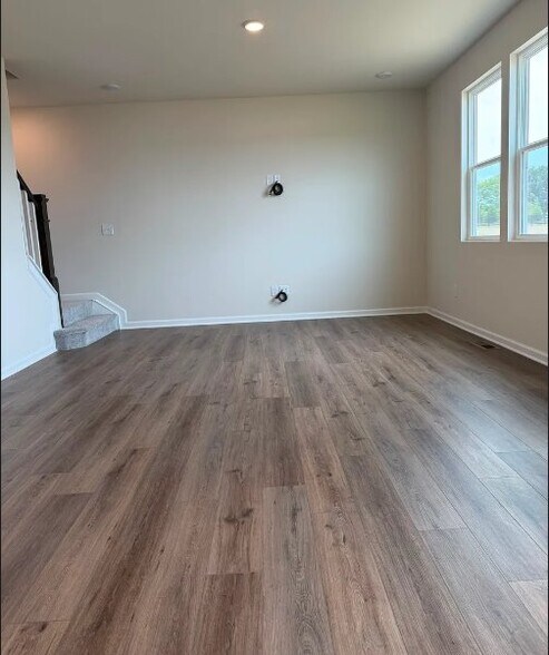 Building Photo - 16935 Aiken Rdg Cir