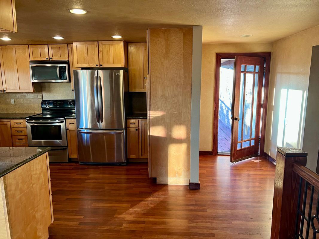 Building Photo - 260 Alto Ln